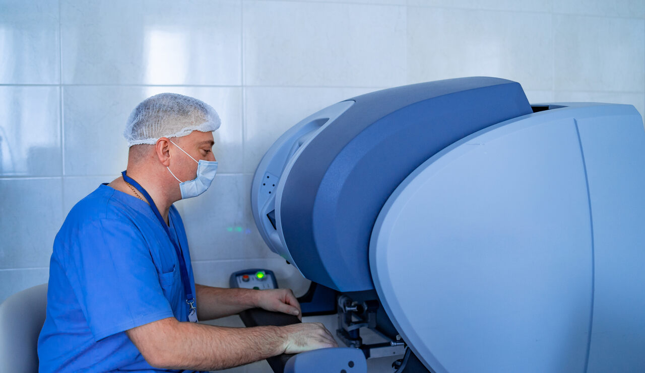 Dr. Heder Murari - A cirurgia robótica substitui o cirurgião?